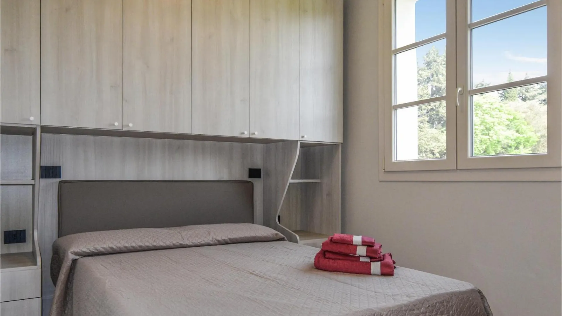 Dom wakacyjny Beautiful Home In Bibbona With Kitchen