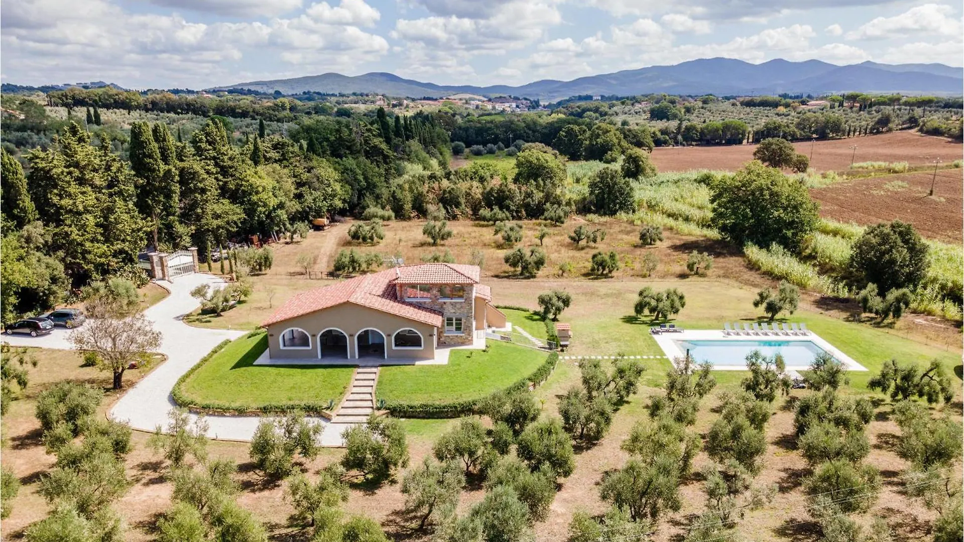 Beautiful Home In Bibbona With Kitchen